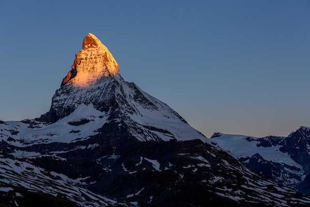 Image of a mountain peak
